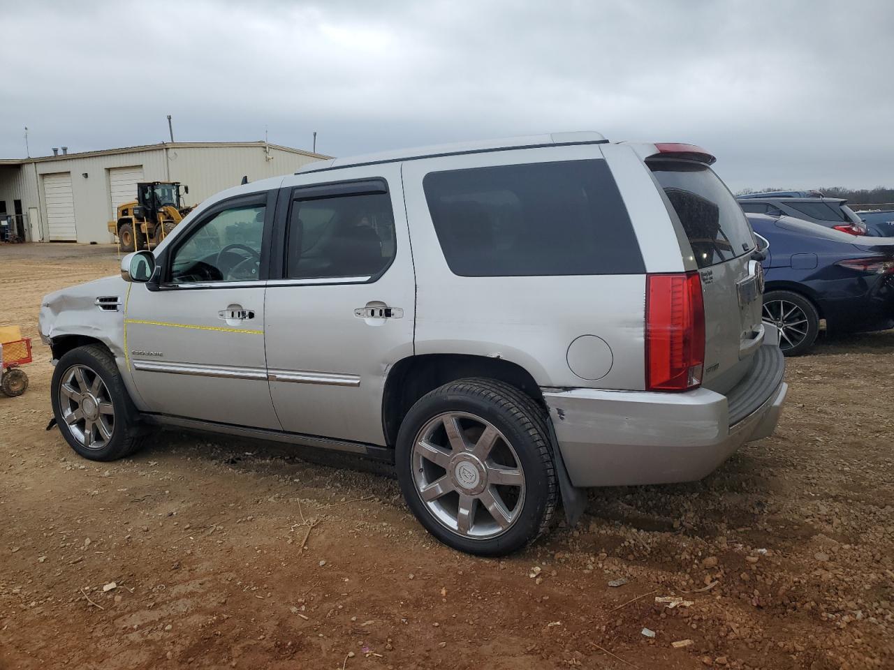 2011 Cadillac Escalade Premium - Фото 2