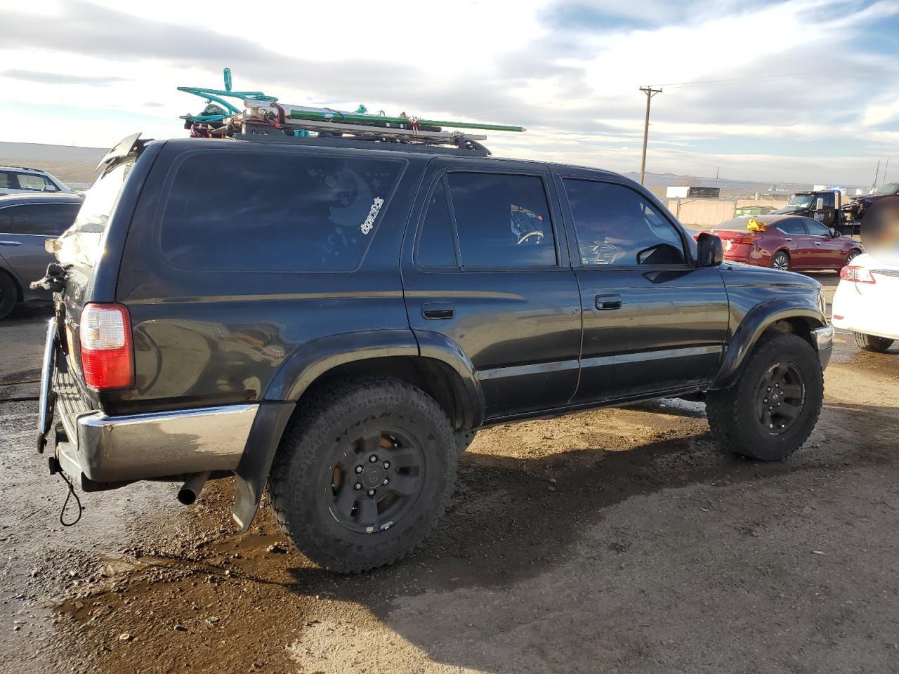 2002 Toyota 4Runner Sr5 - Image 3