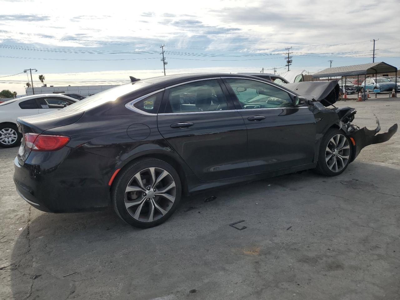 2015 Chrysler 200 - Фото 3