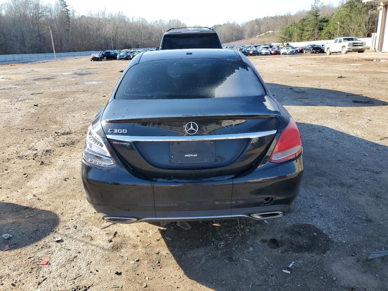 2018 Mercedes-Benz C 300 - Image 6