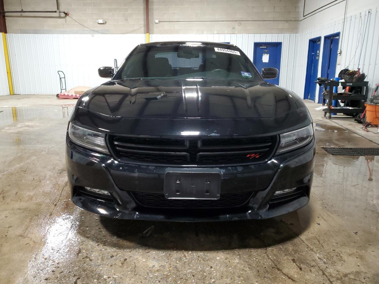 2016 Dodge Charger R/T - Image 5