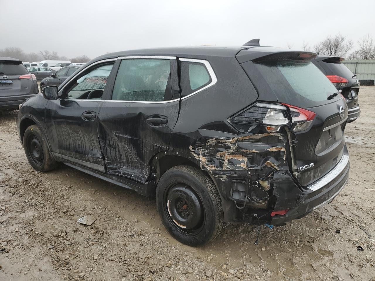 2018 Nissan Rogue S - Image 2