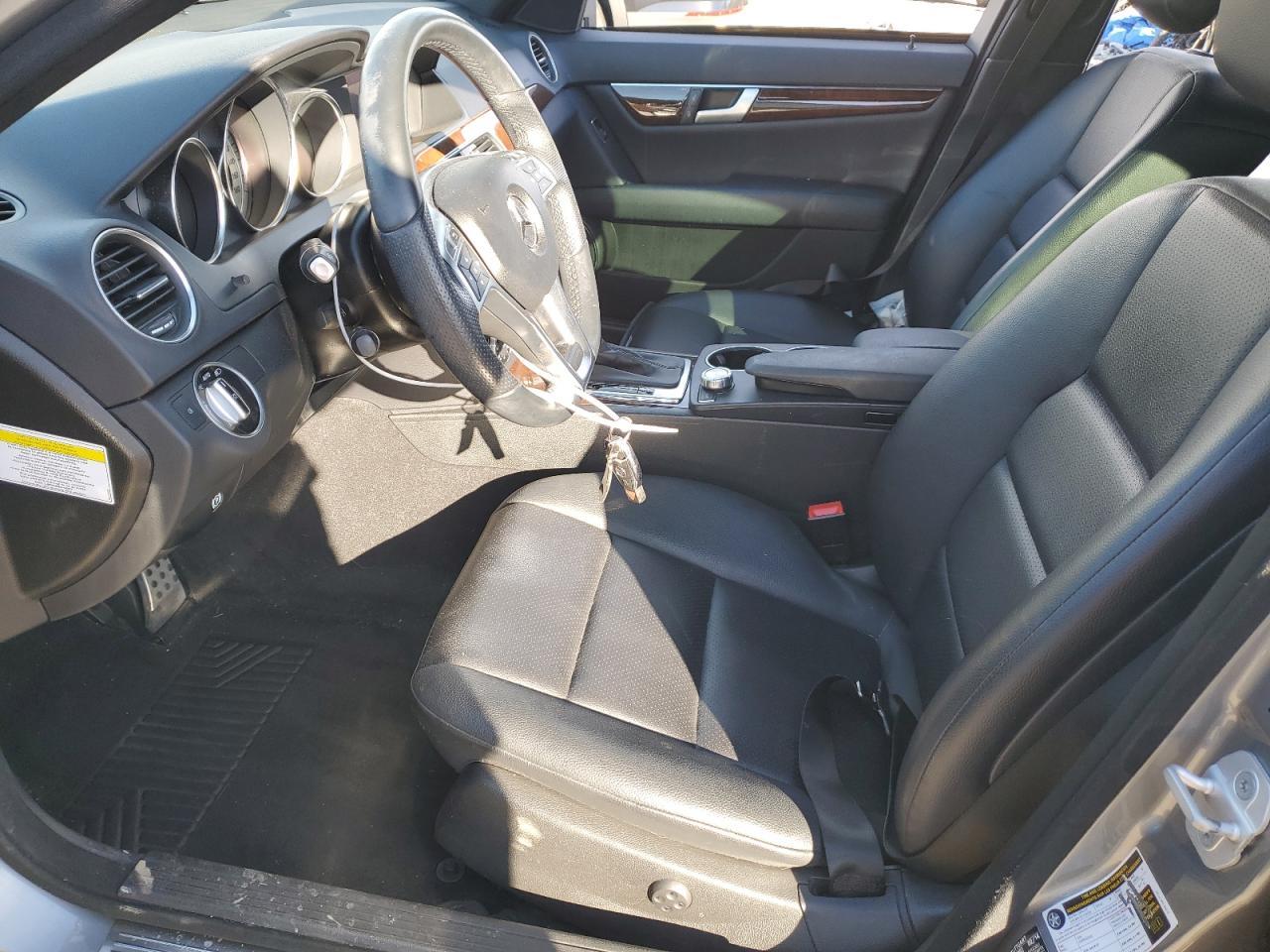 2014 Mercedes-Benz C 250 - Image 7