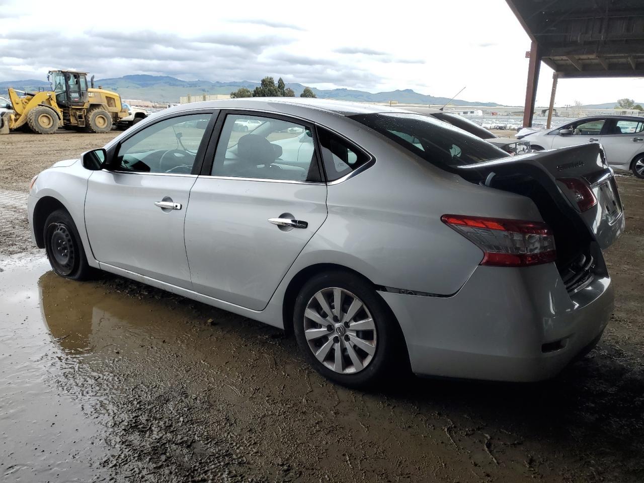 2014 Nissan Sentra S - Фото 2