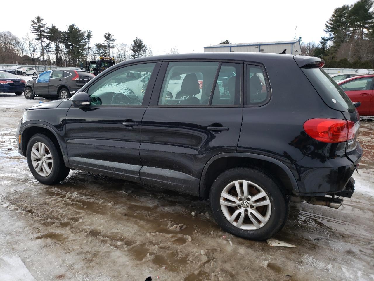2013 Volkswagen Tiguan S - Фото 2