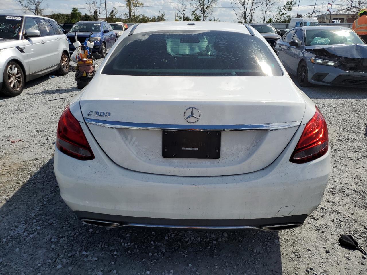 2016 Mercedes-Benz C 300 - Фото 6