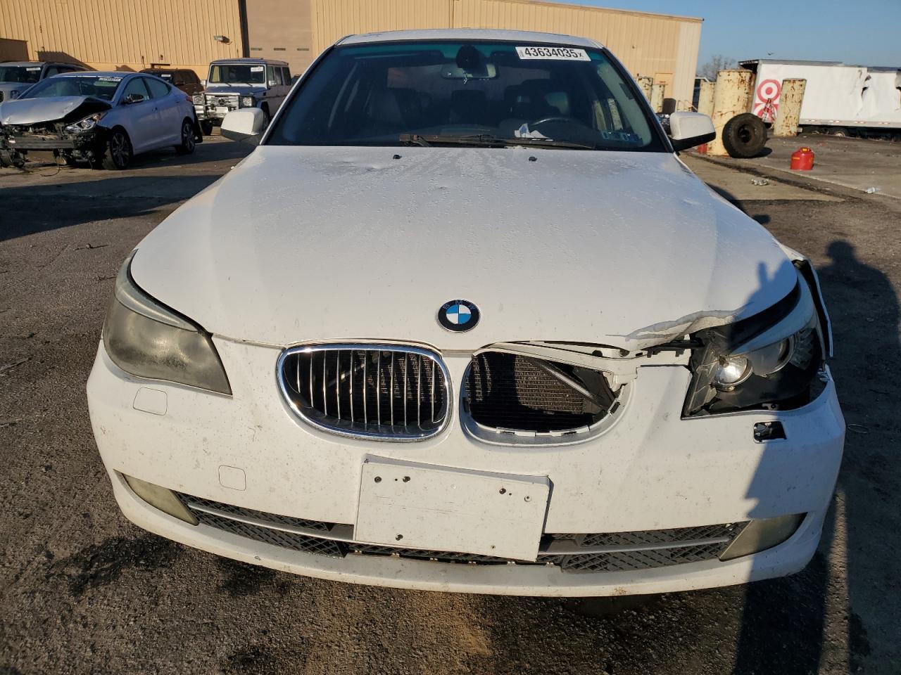 2010 BMW 528 Xi - Фото 5