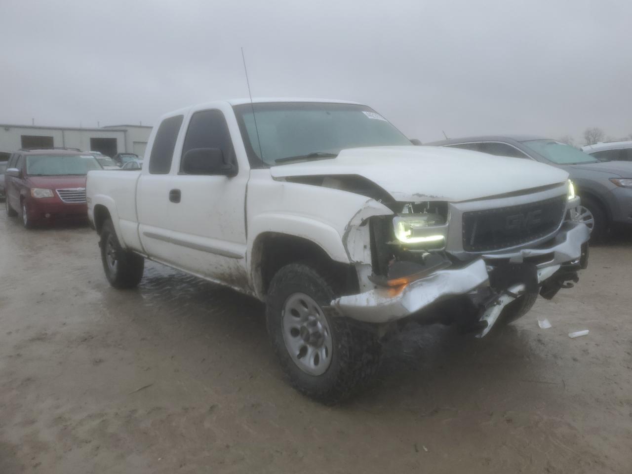 2005 GMC Sierra - Фото 4