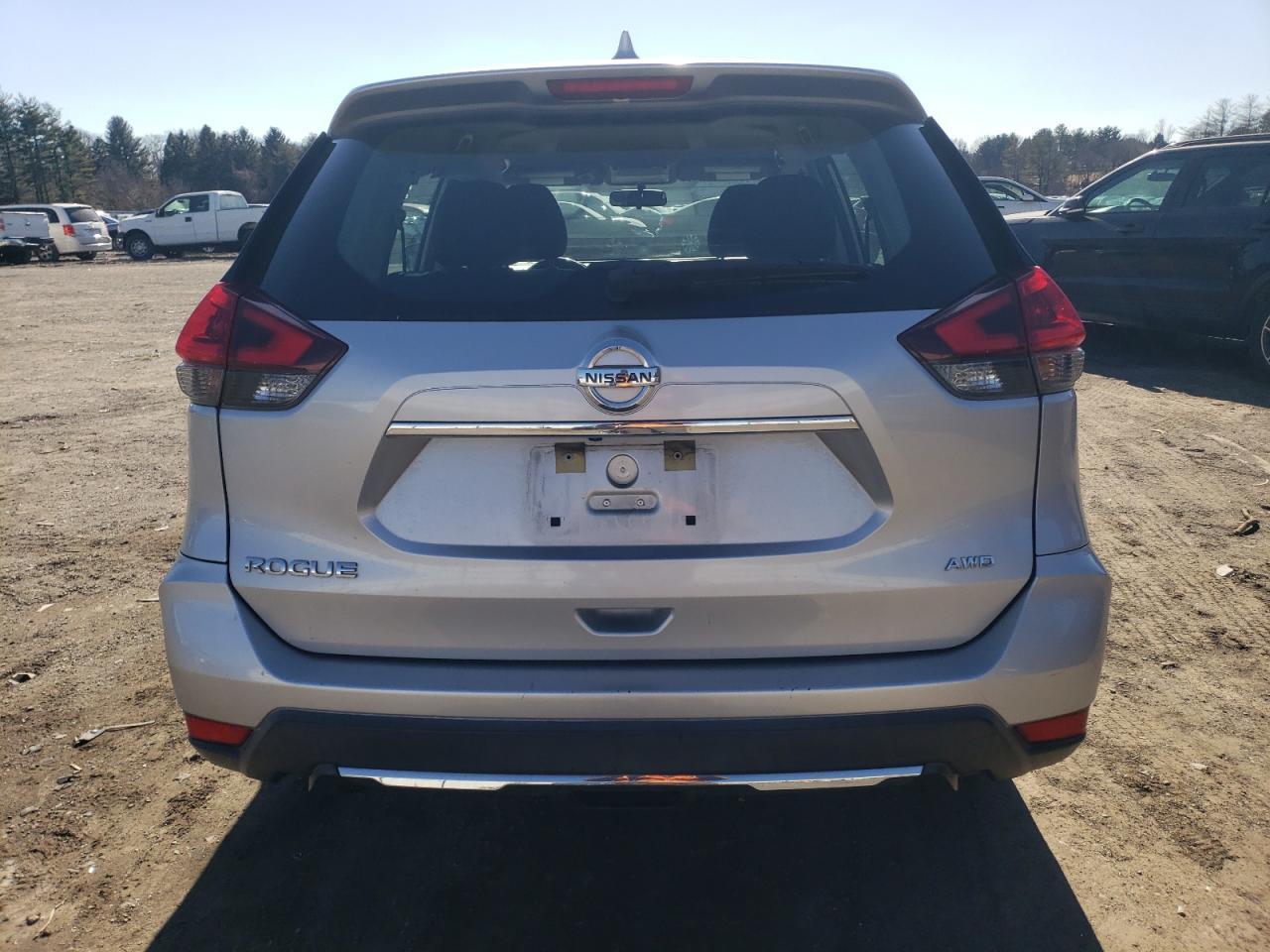 2018 Nissan Rogue S - Фото 6