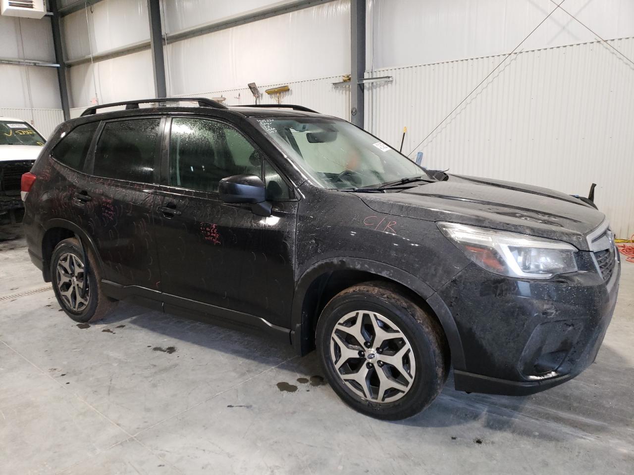 2020 Subaru Forester Premium - Фото 4