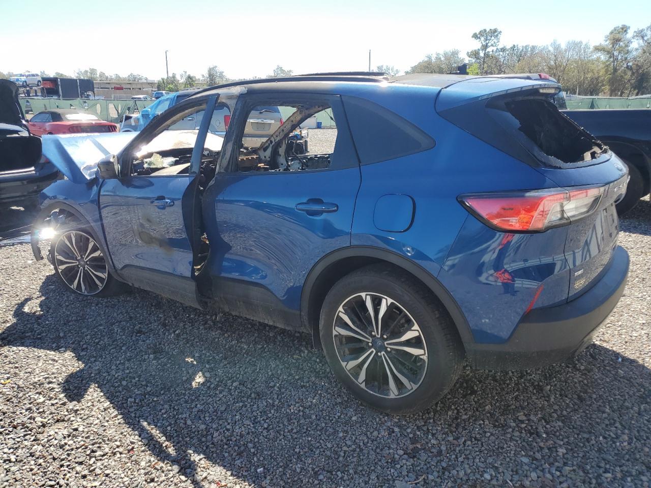 2022 Ford Escape Se - Фото 2