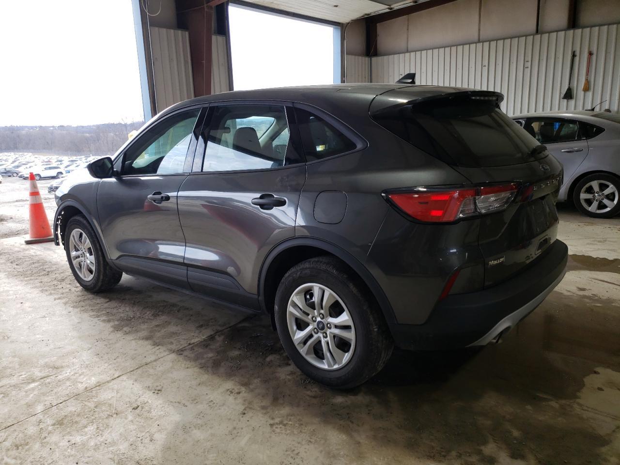 2020 Ford Escape S - Фото 2