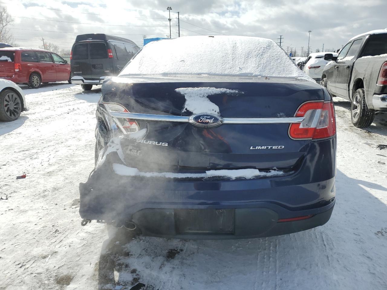 2011 Ford Taurus Limited - Image 6