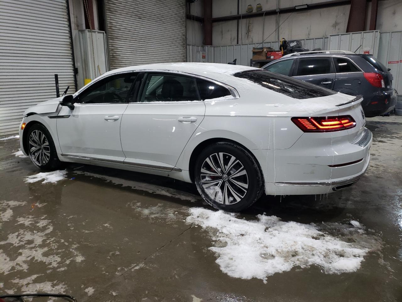 2019 Volkswagen Arteon Se - Image 2