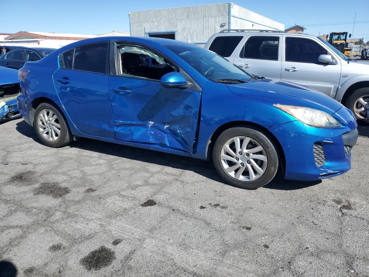 2012 Mazda 3 I - Image 4