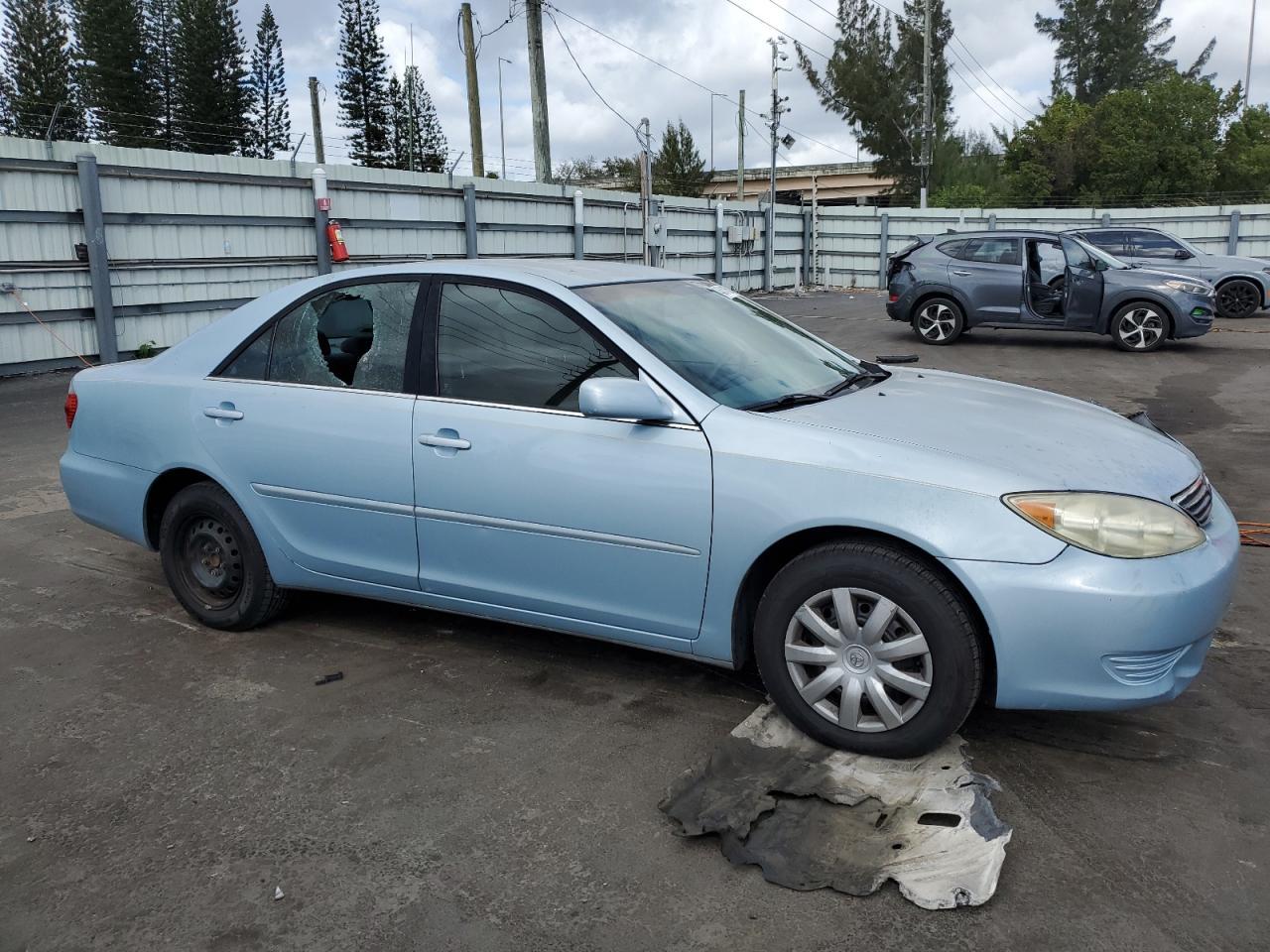 2005 Toyota Camry Le - Фото 4