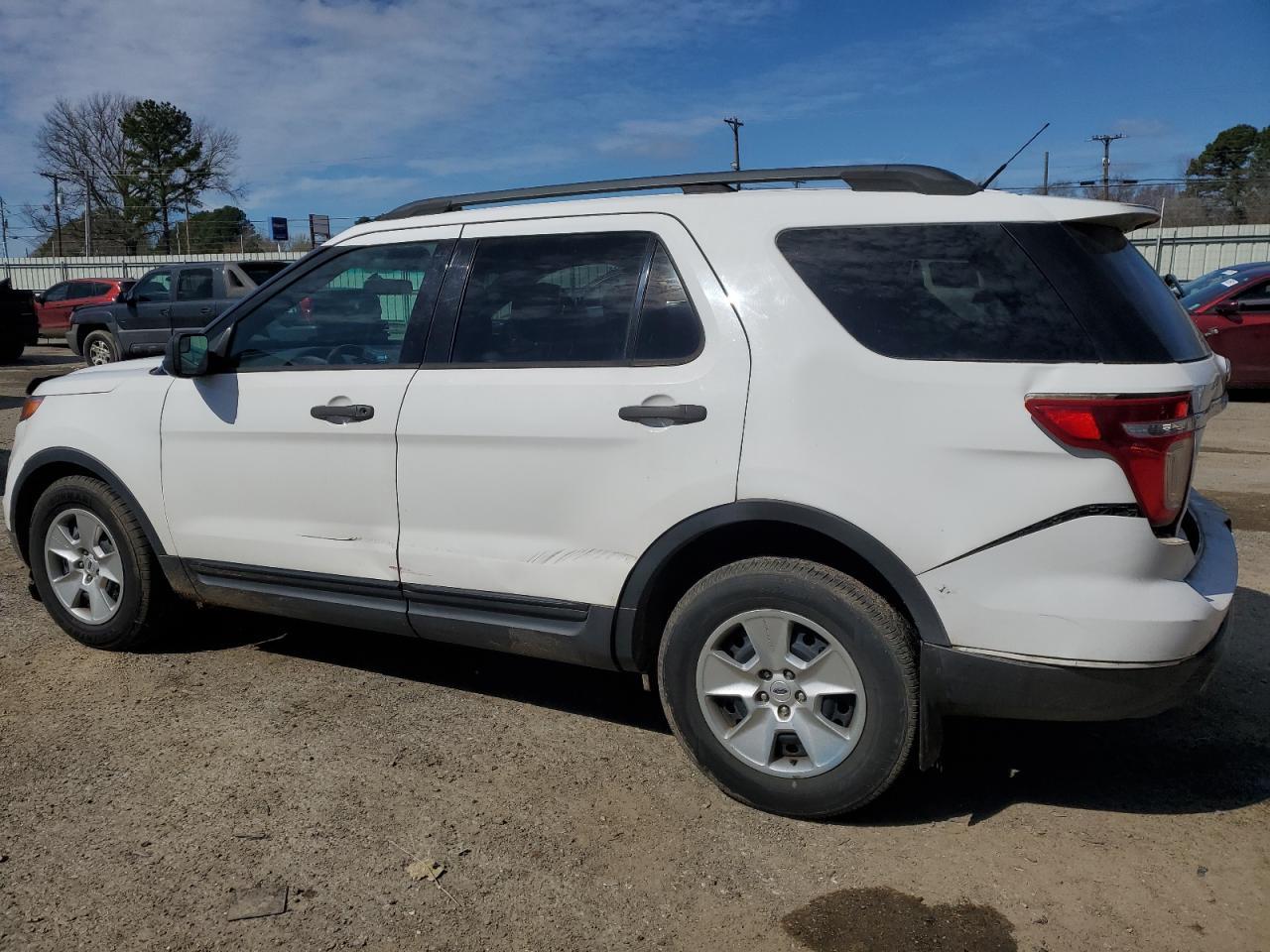 2013 Ford Explorer - Фото 2