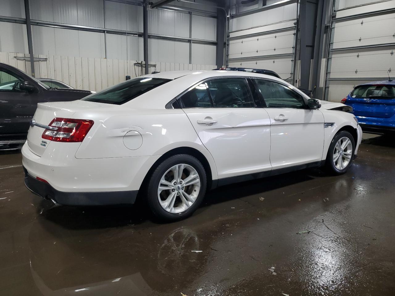 2015 Ford Taurus Sel - Image 3