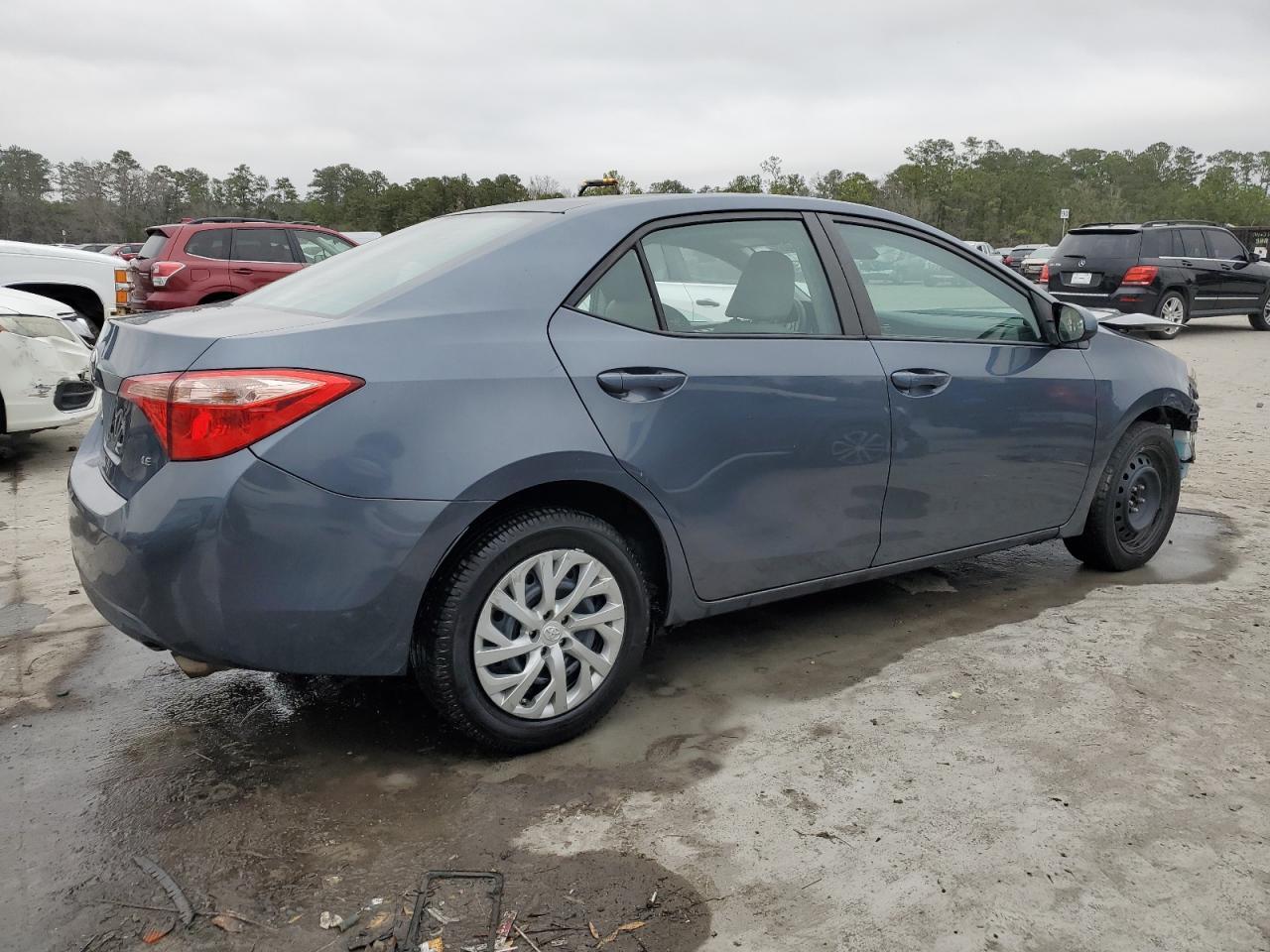 2017 Toyota Corolla L - Фото 3