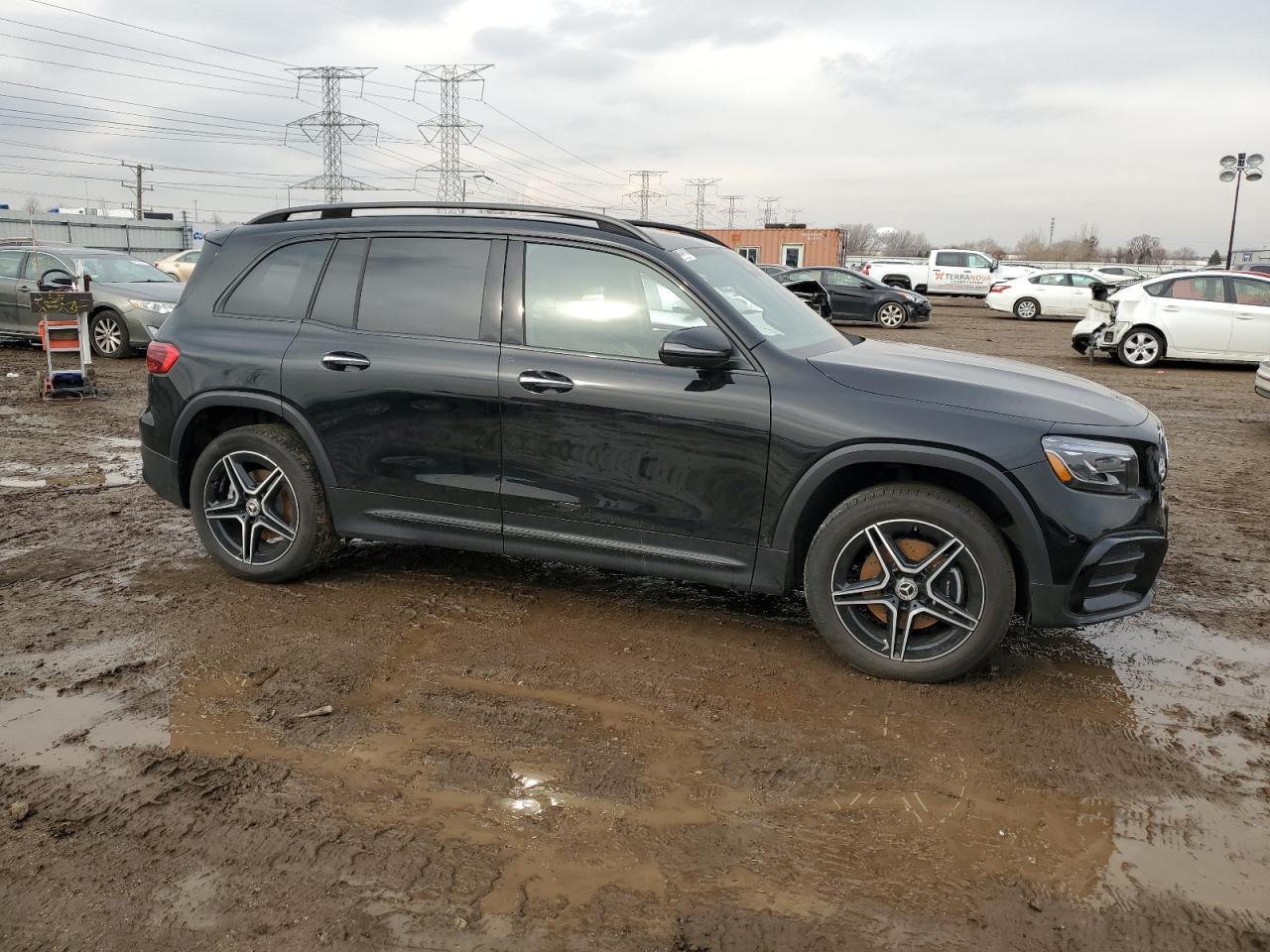 2025 Mercedes-Benz Glb 250 4Matic - Image 4