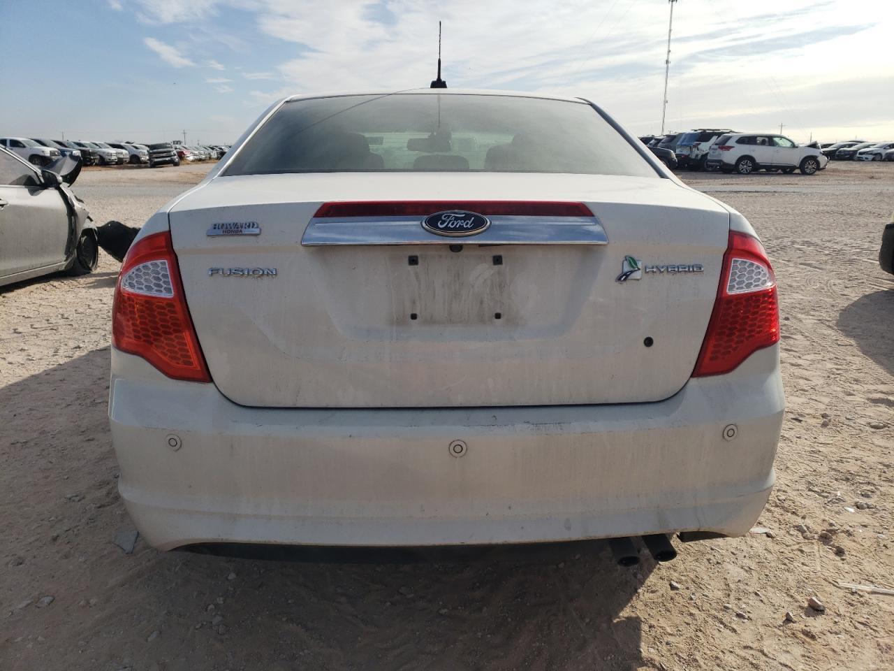2012 Ford Fusion Hybrid - Image 6