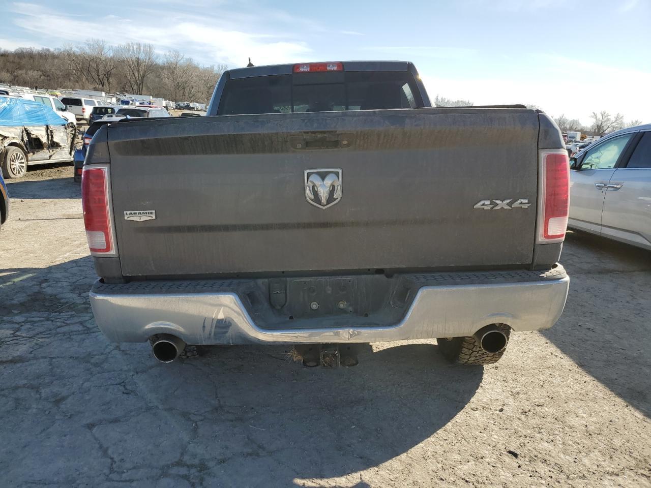 2017 Ram 1500 Laramie - Фото 6