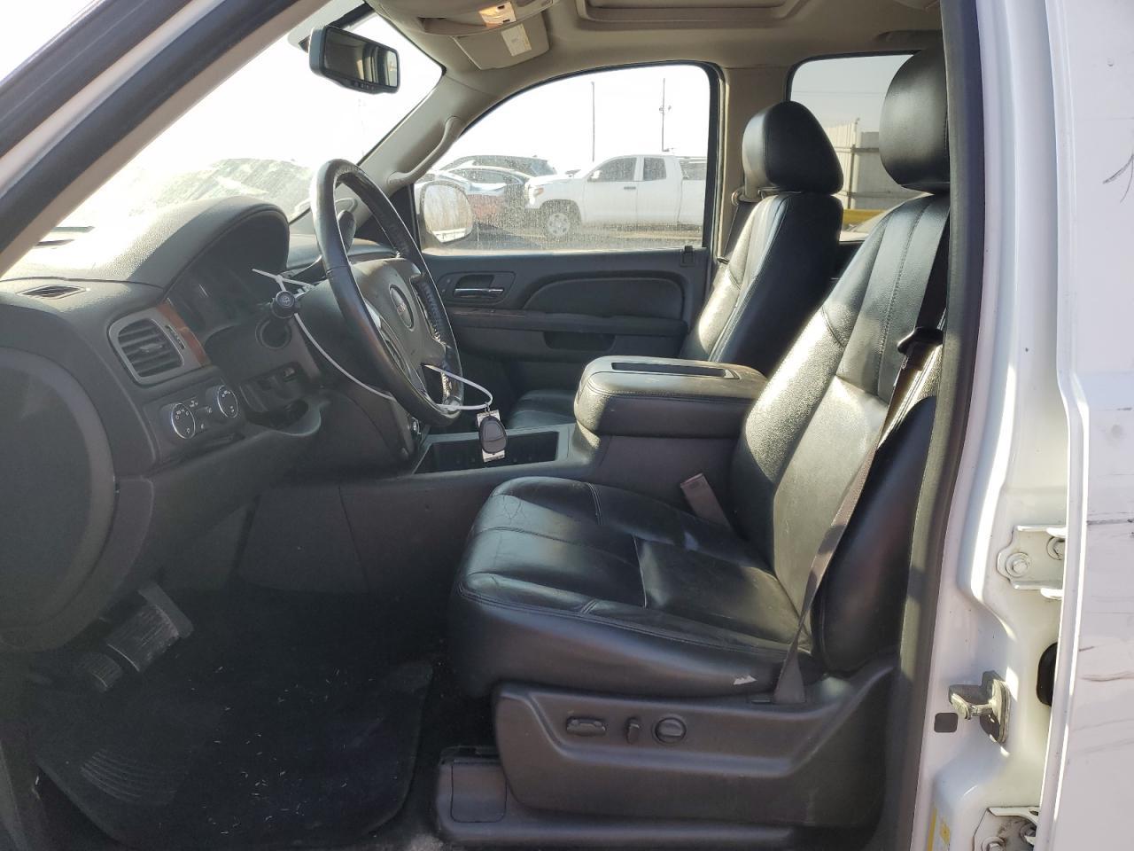 2014 GMC Yukon Xl K1500 Slt - Image 7