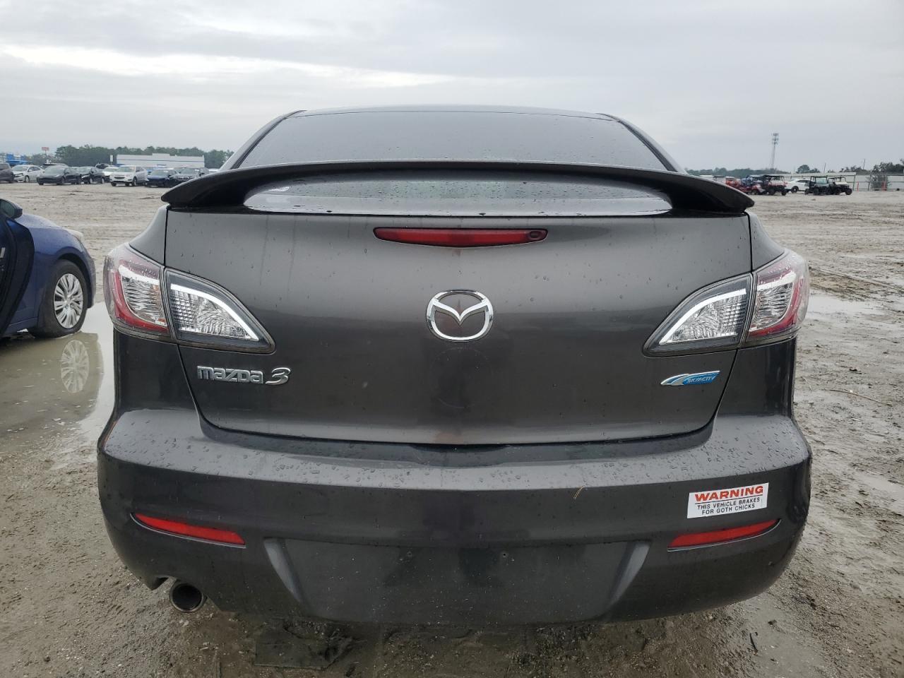 2013 Mazda 3 I - Image 6
