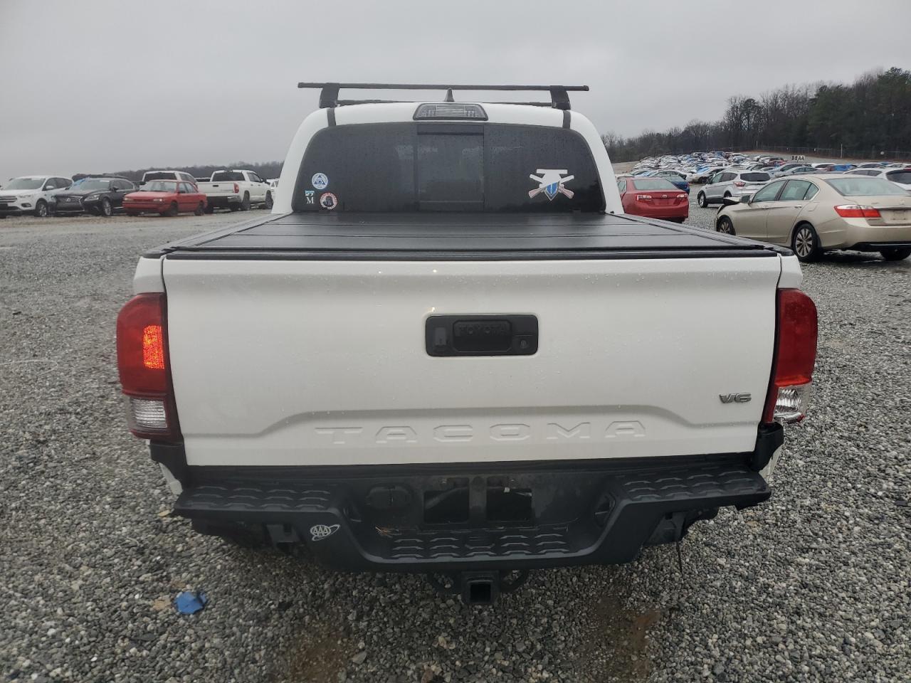 2018 Toyota Tacoma Double Cab - Фото 6