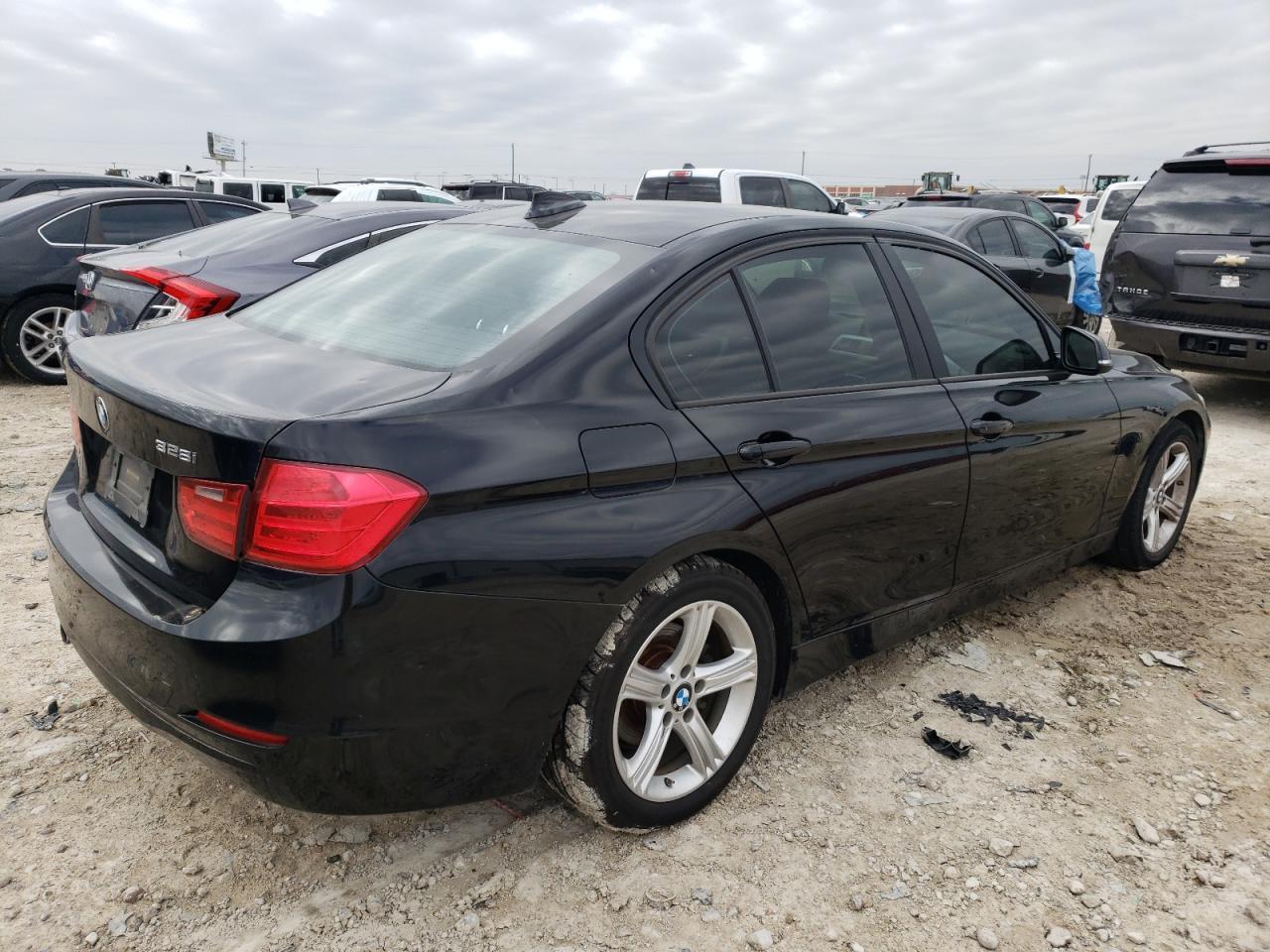 2013 BMW 328 I - Фото 3