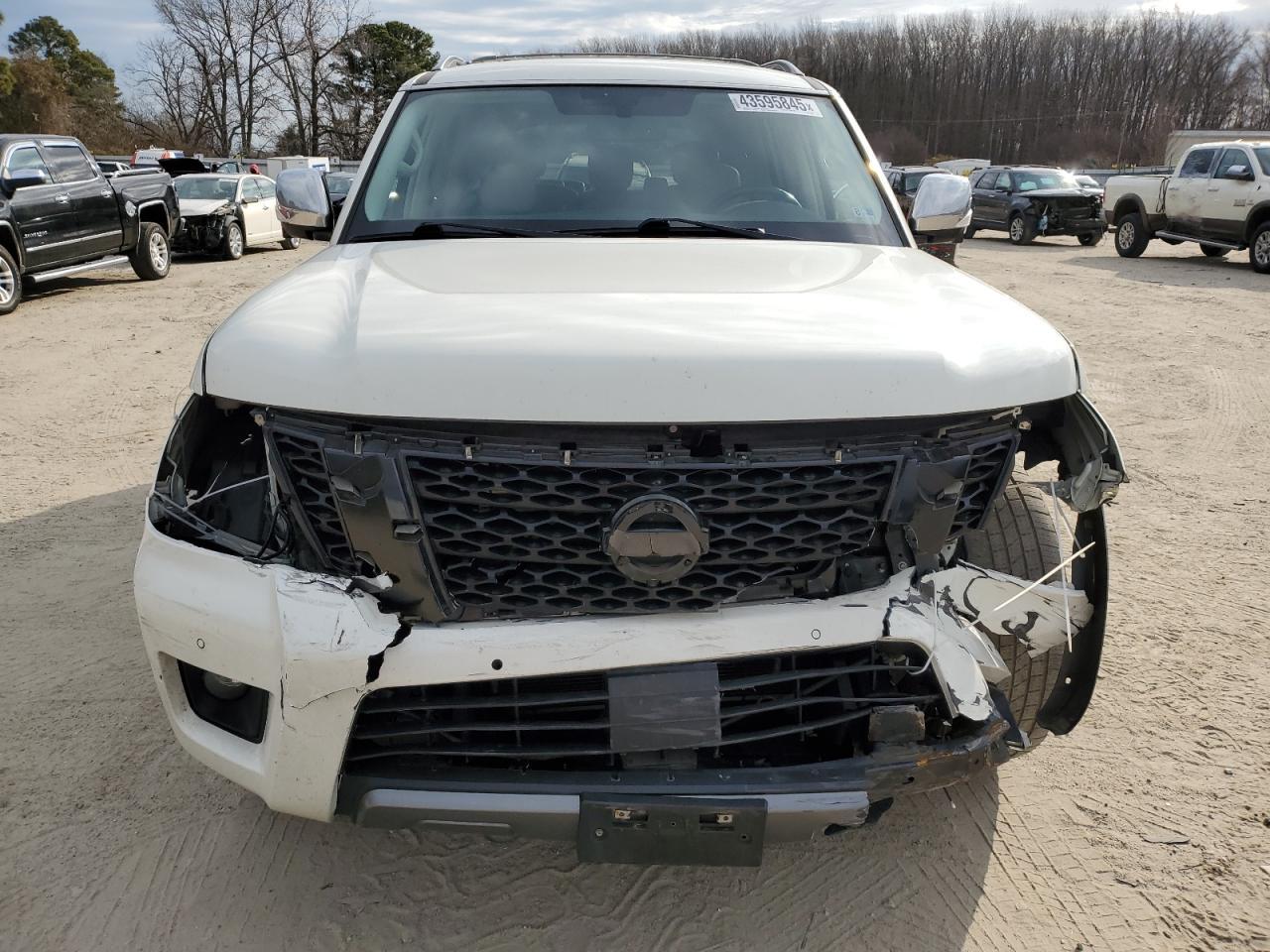 2019 Nissan Armada Sv - Image 5