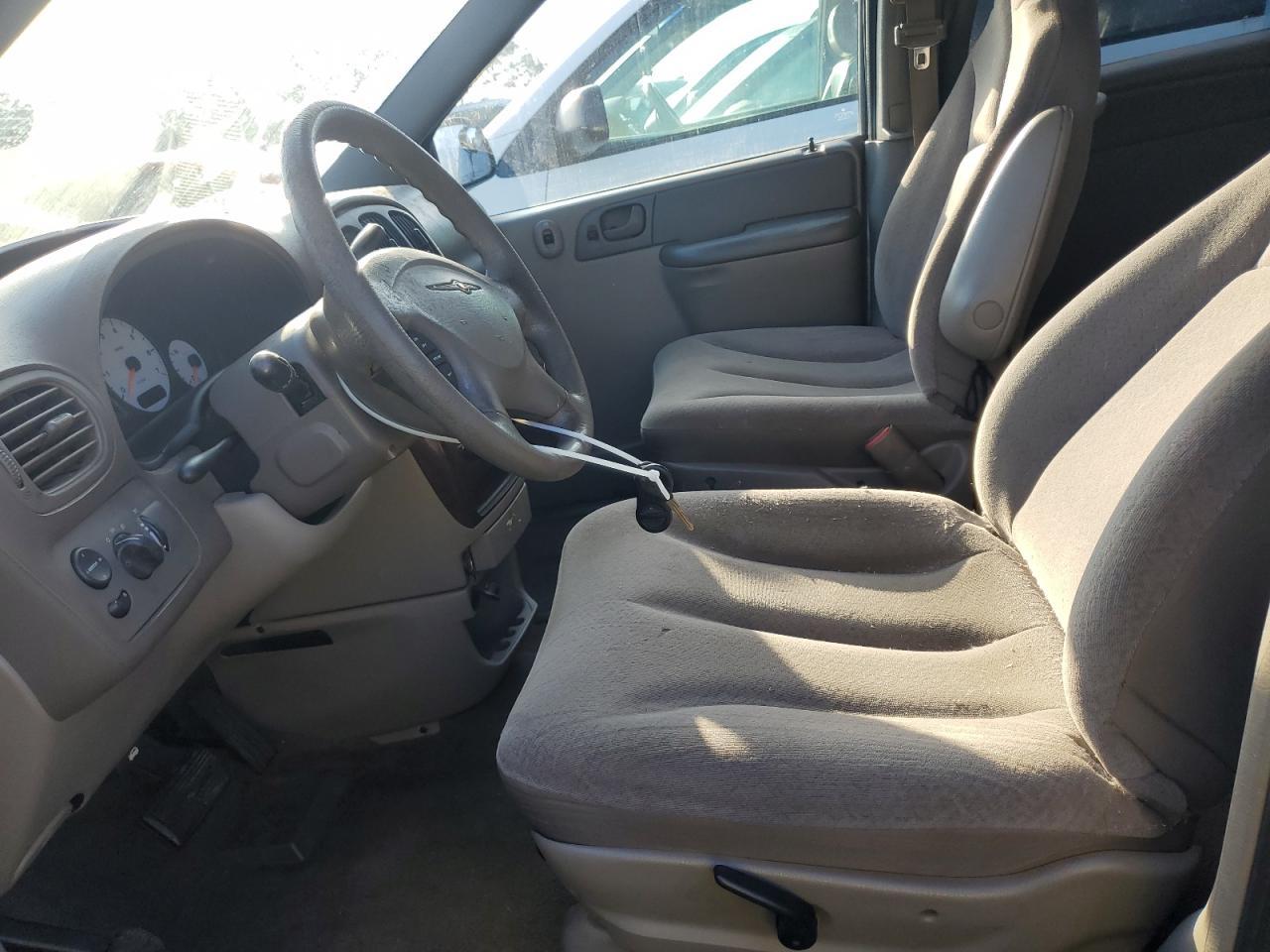 2003 Chrysler Town & Country - Фото 7