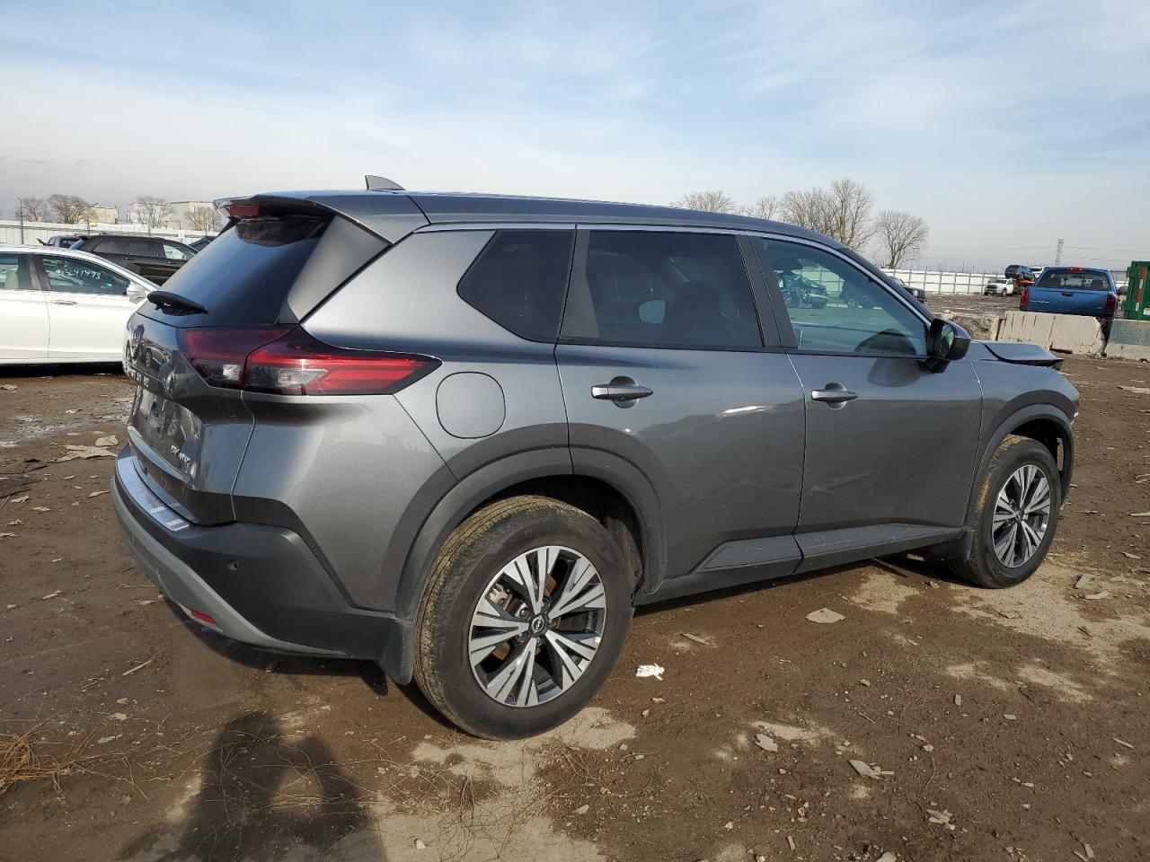 2023 Nissan Rogue Sv - Фото 3