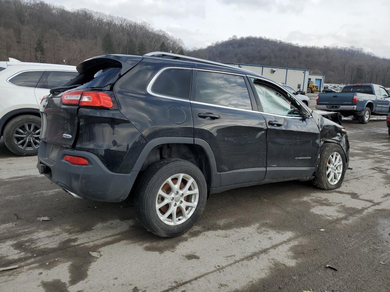 2017 Jeep Cherokee Latitude - Фото 3