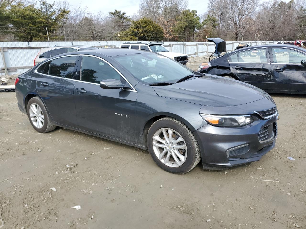 2018 Chevrolet Malibu Lt - Image 4