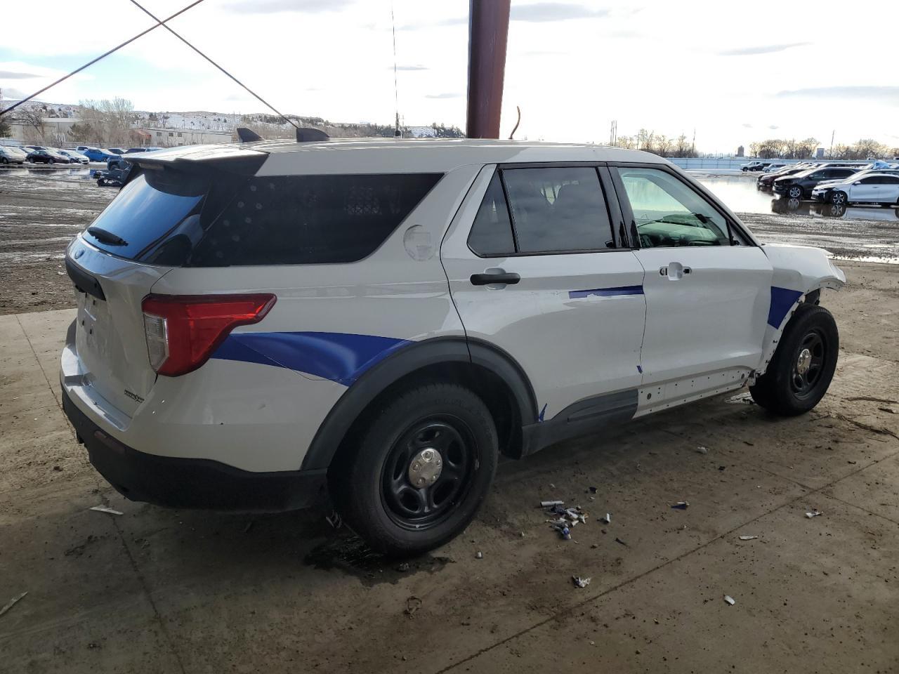 2021 Ford Explorer Police Interceptor - Image 3