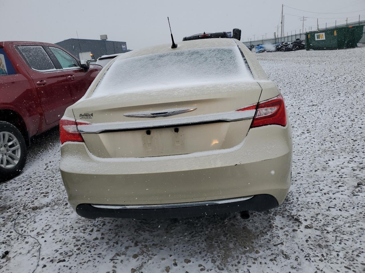 2011 Chrysler 200 Touring - Image 6