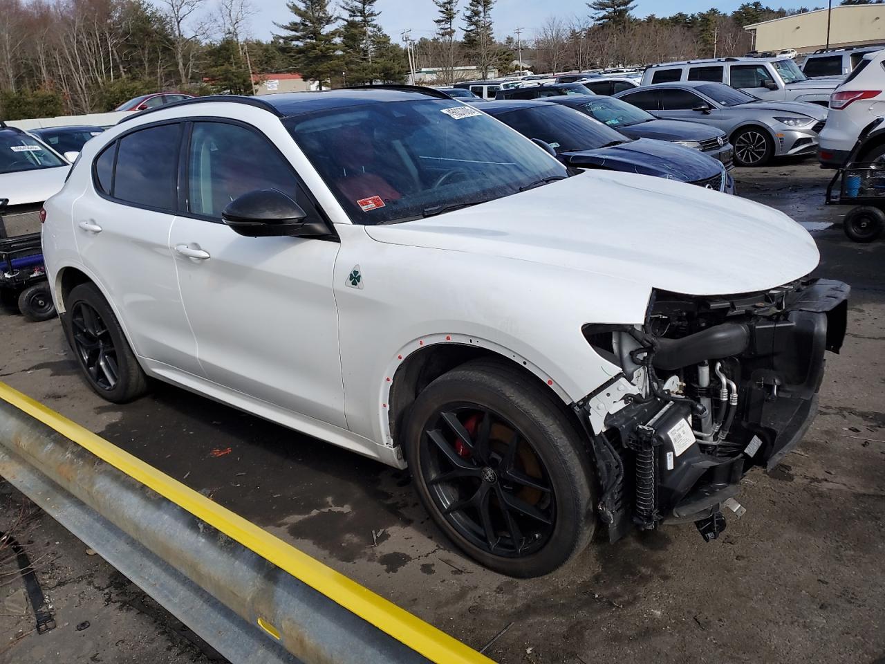 2021 Alfa Romeo Stelvio Ti - Image 4