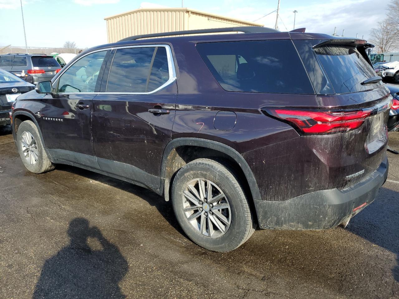 2023 Chevrolet Traverse Lt - Фото 2