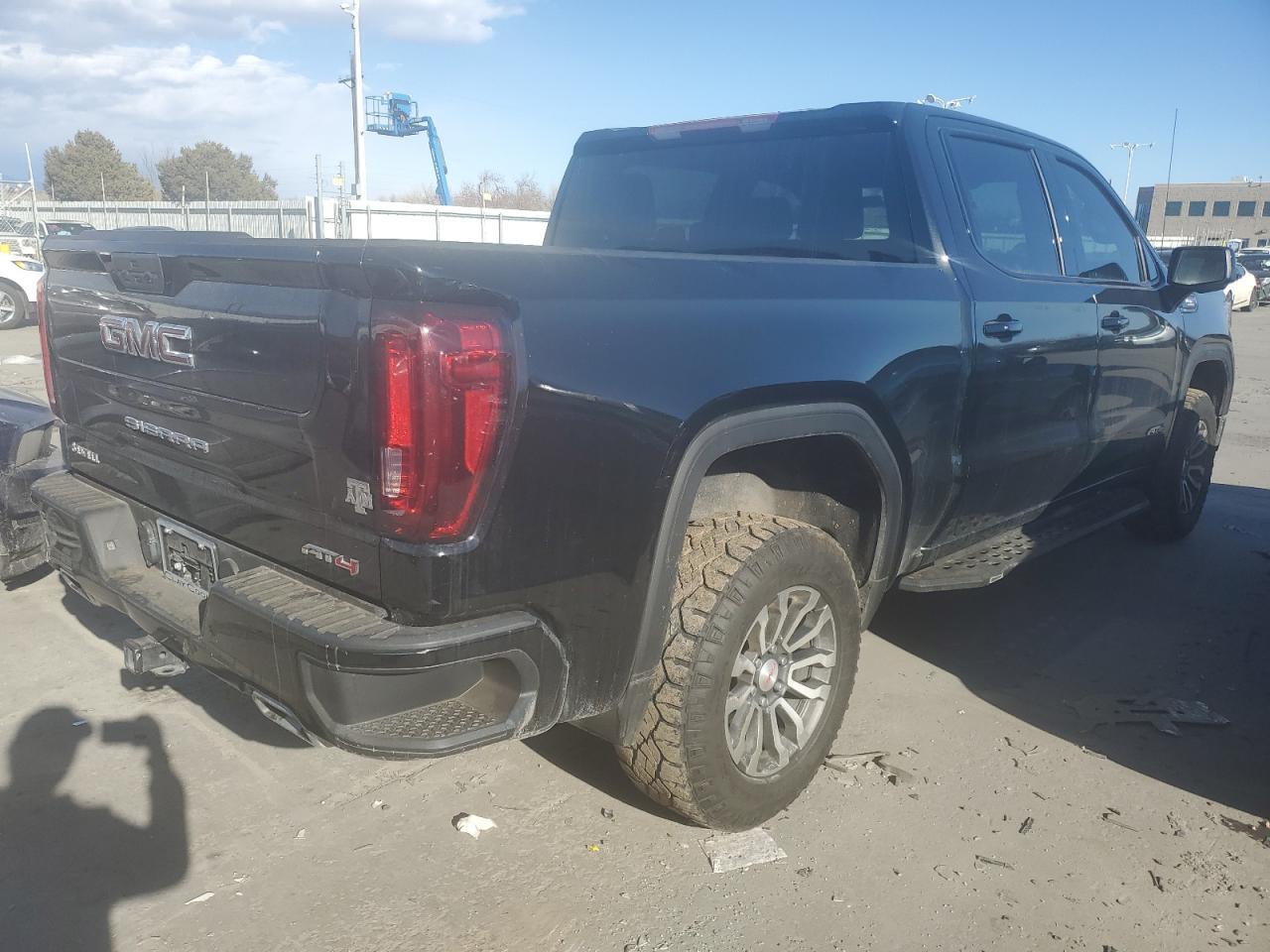2021 GMC Sierra K1500 At4 - Image 3