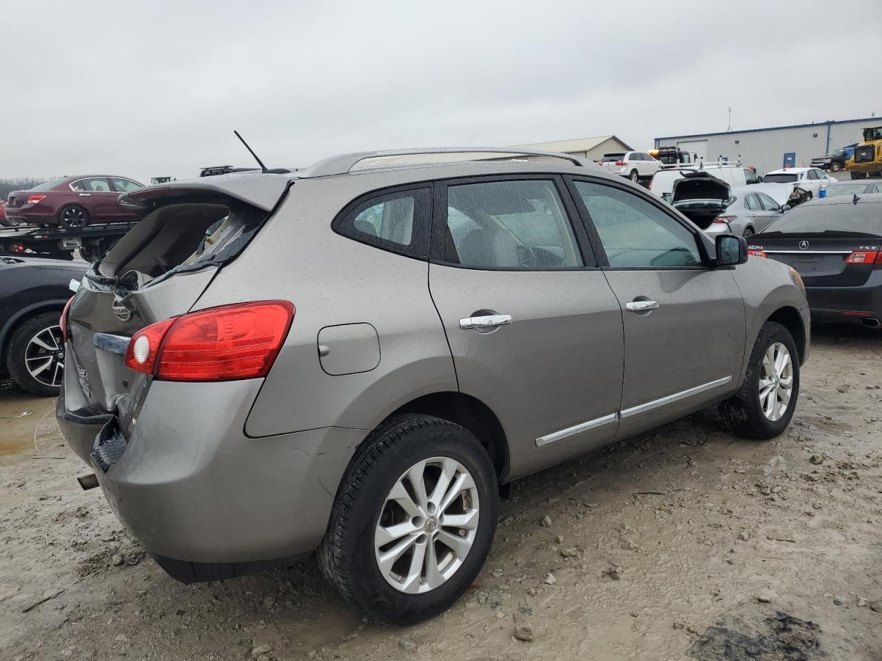 2014 Nissan Rogue Select S - Фото 3