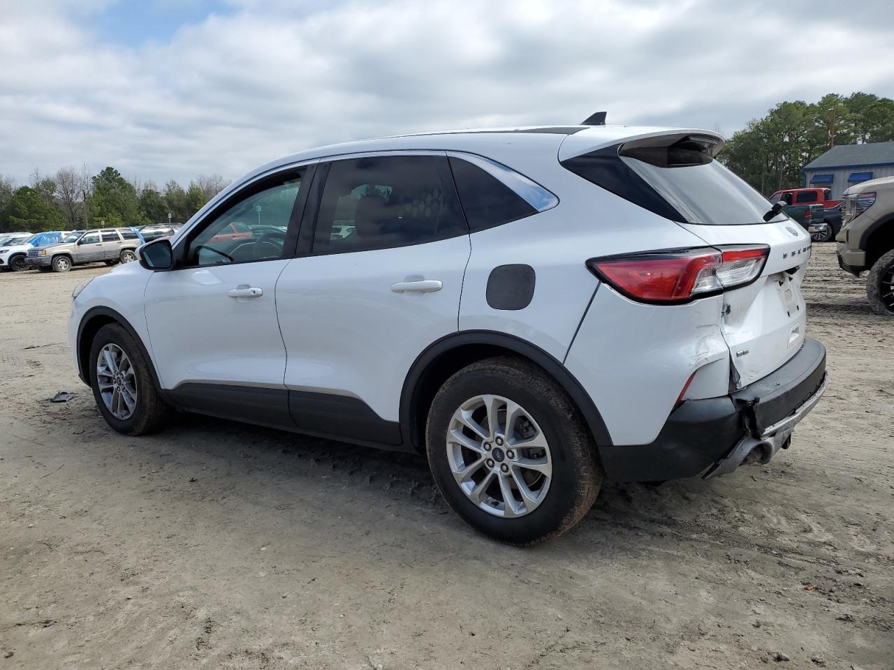 2021 Ford Escape Se - Фото 2