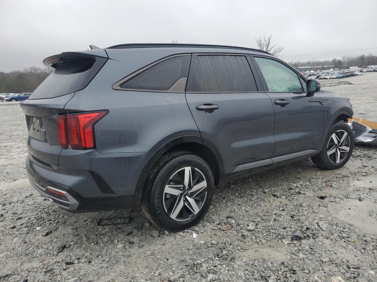 2023 Kia Sorento S - Фото 3