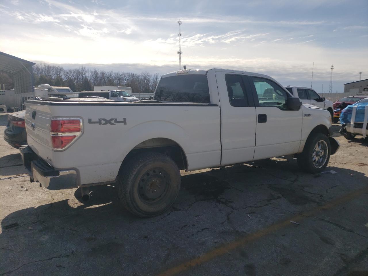 2013 Ford F150 Super Cab - Image 3