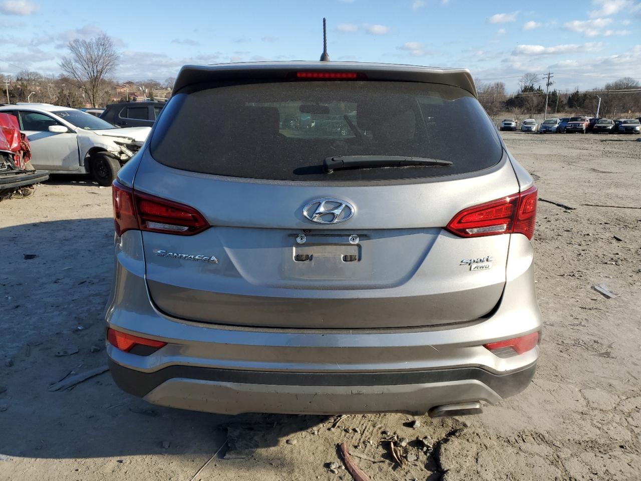 2018 Hyundai Santa Fe Sport - Image 6