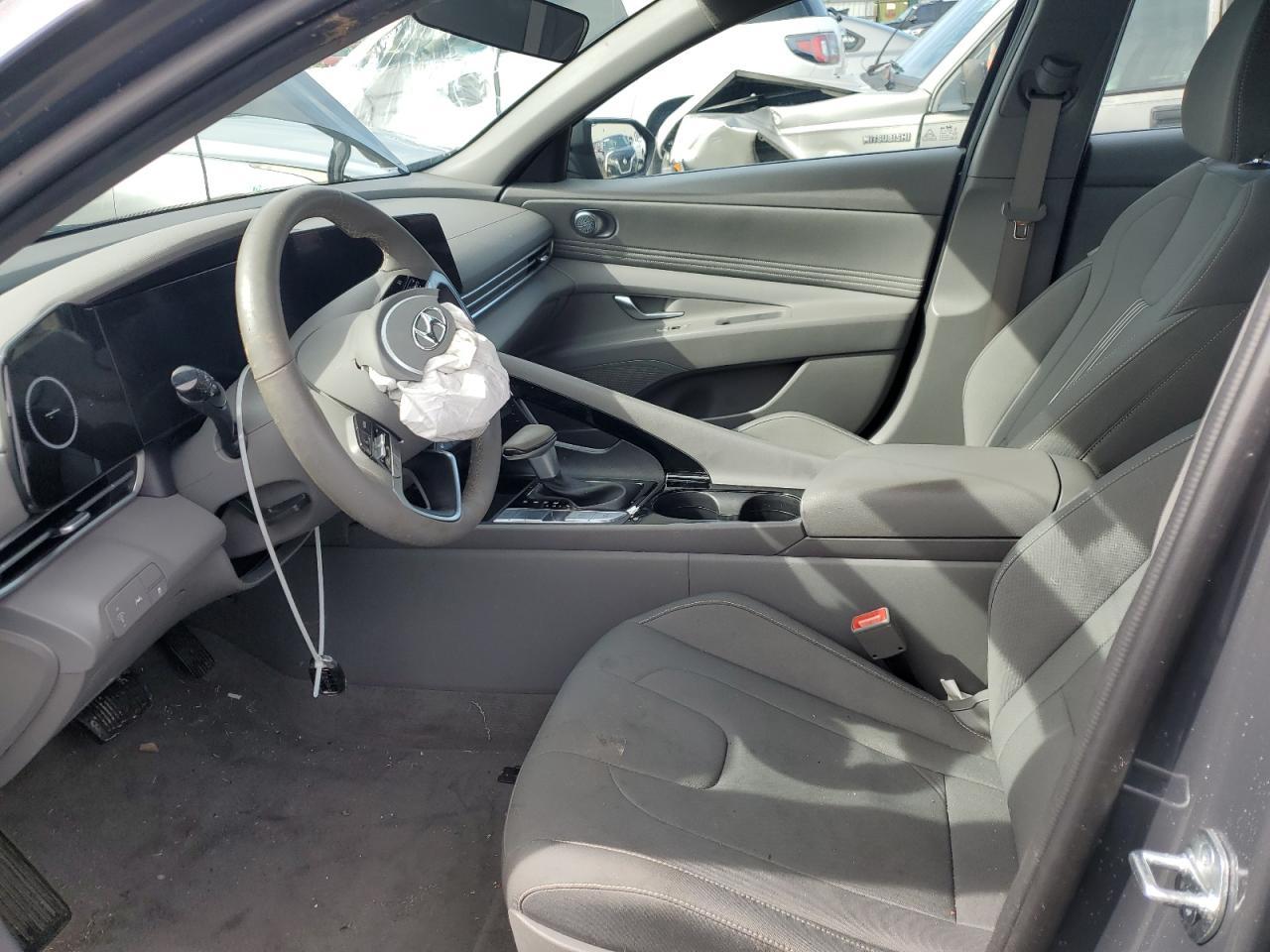 2023 Hyundai Elantra Sel - Image 7