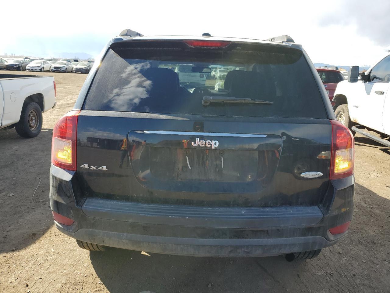 2014 Jeep Compass Latitude - Фото 6