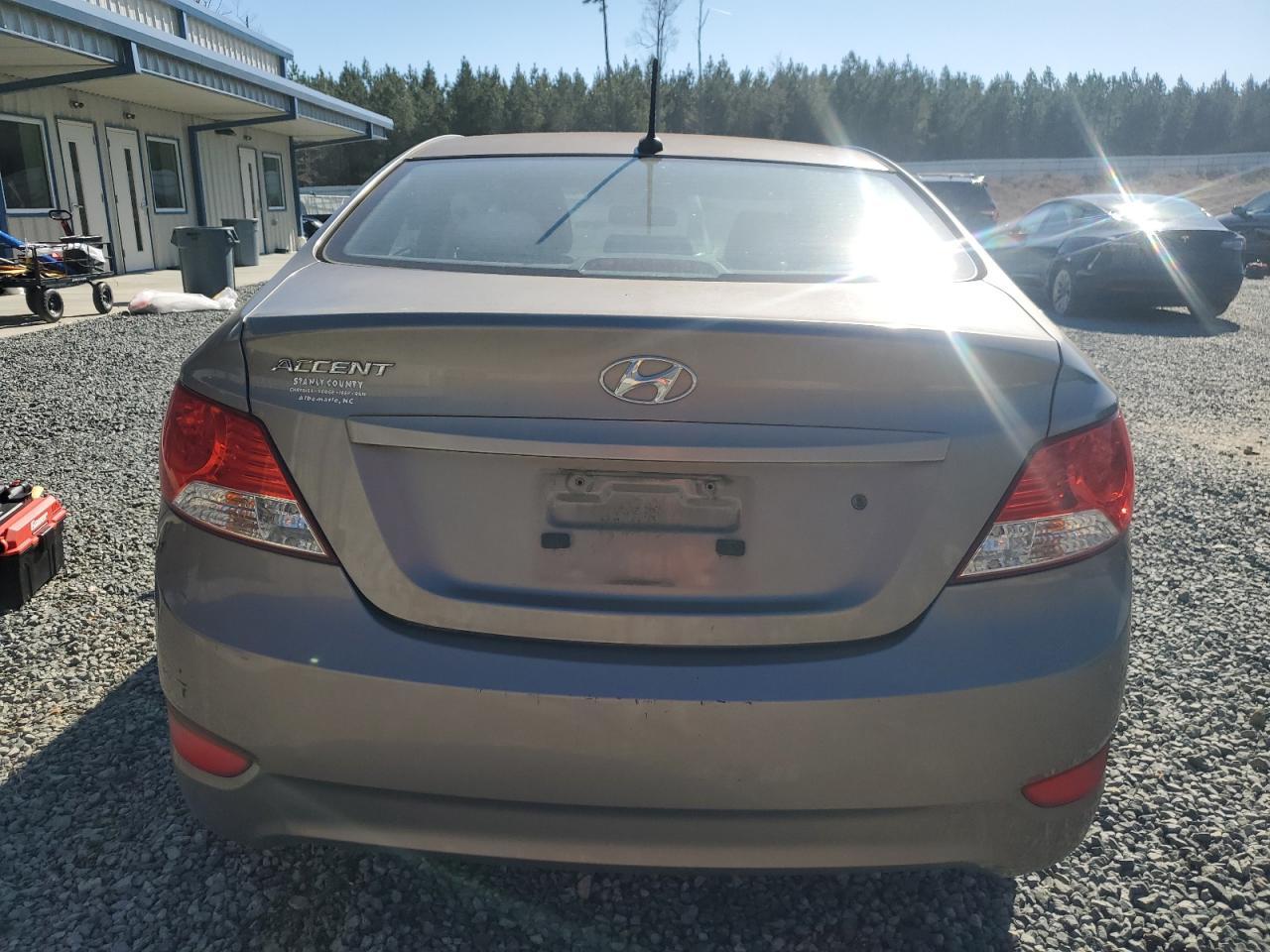 2014 Hyundai Accent Gls - Фото 6