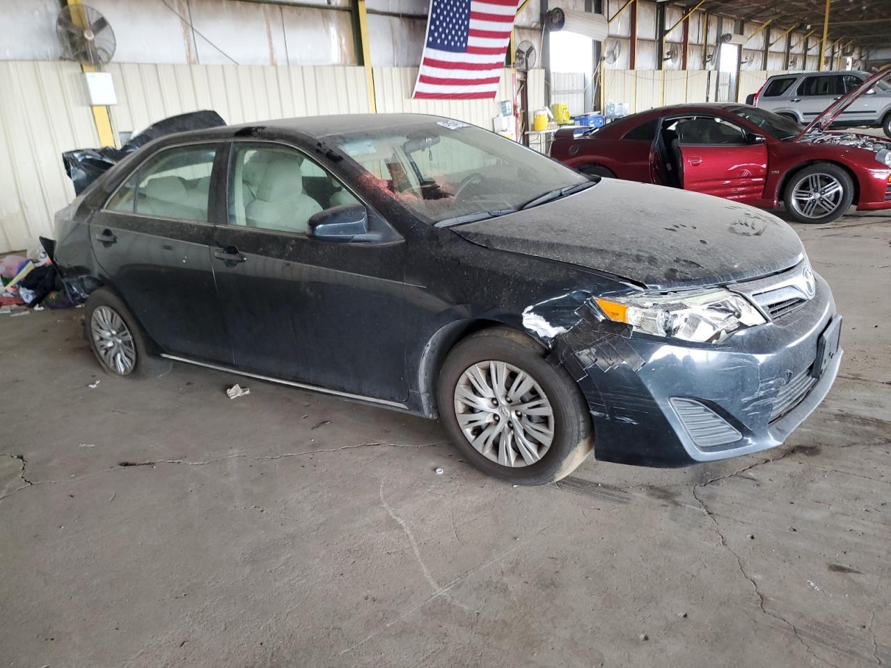 2014 Toyota Camry L - Фото 4
