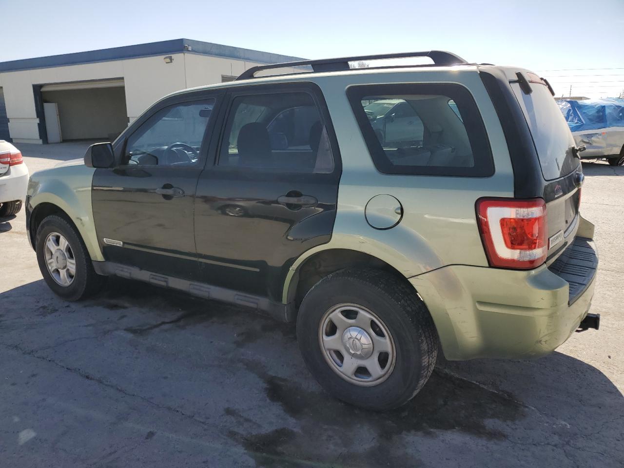 2008 Ford Escape Xls - Фото 2